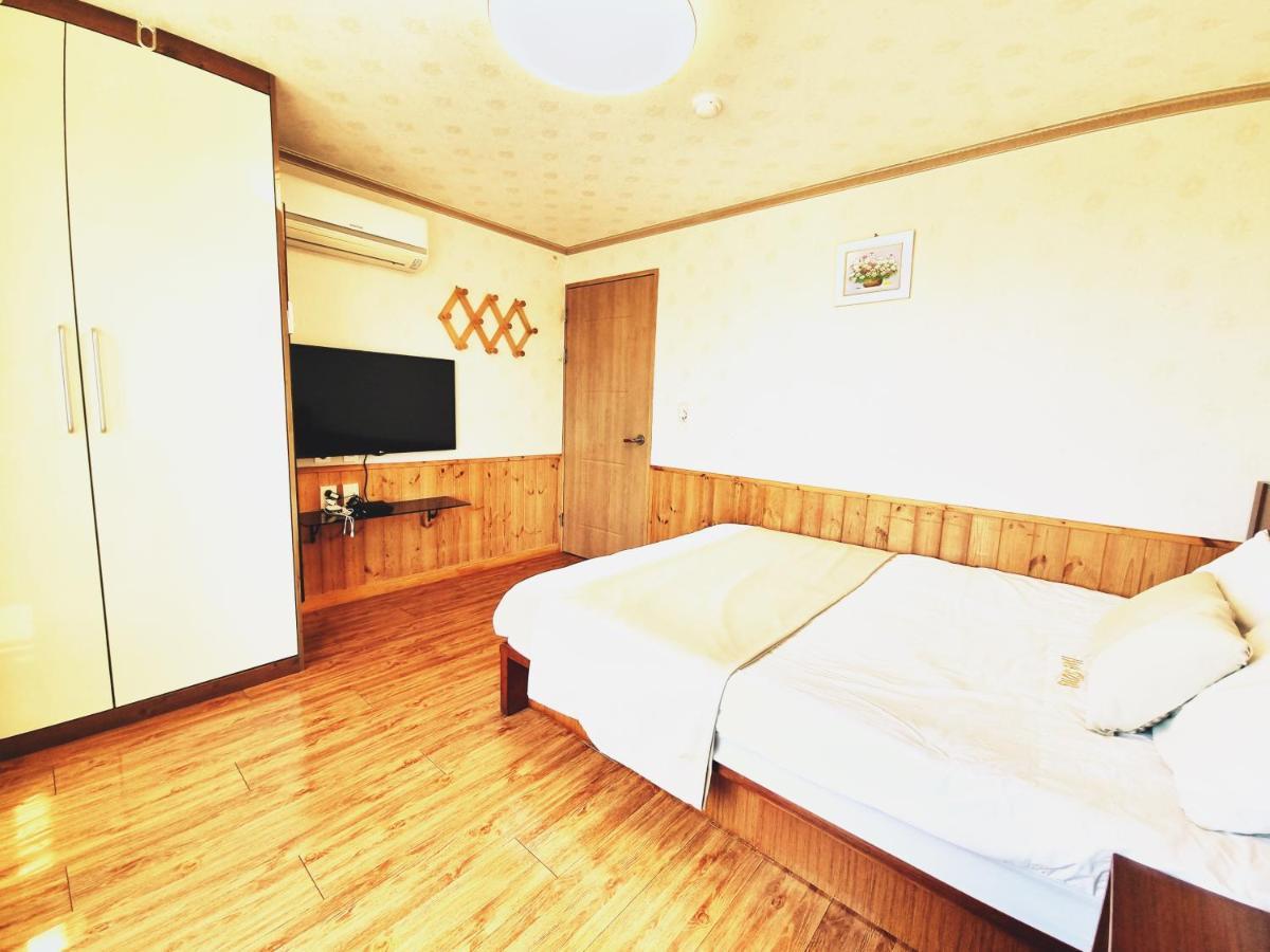 Jungmun Haesung Parktel Villa Seogwipo Luaran gambar