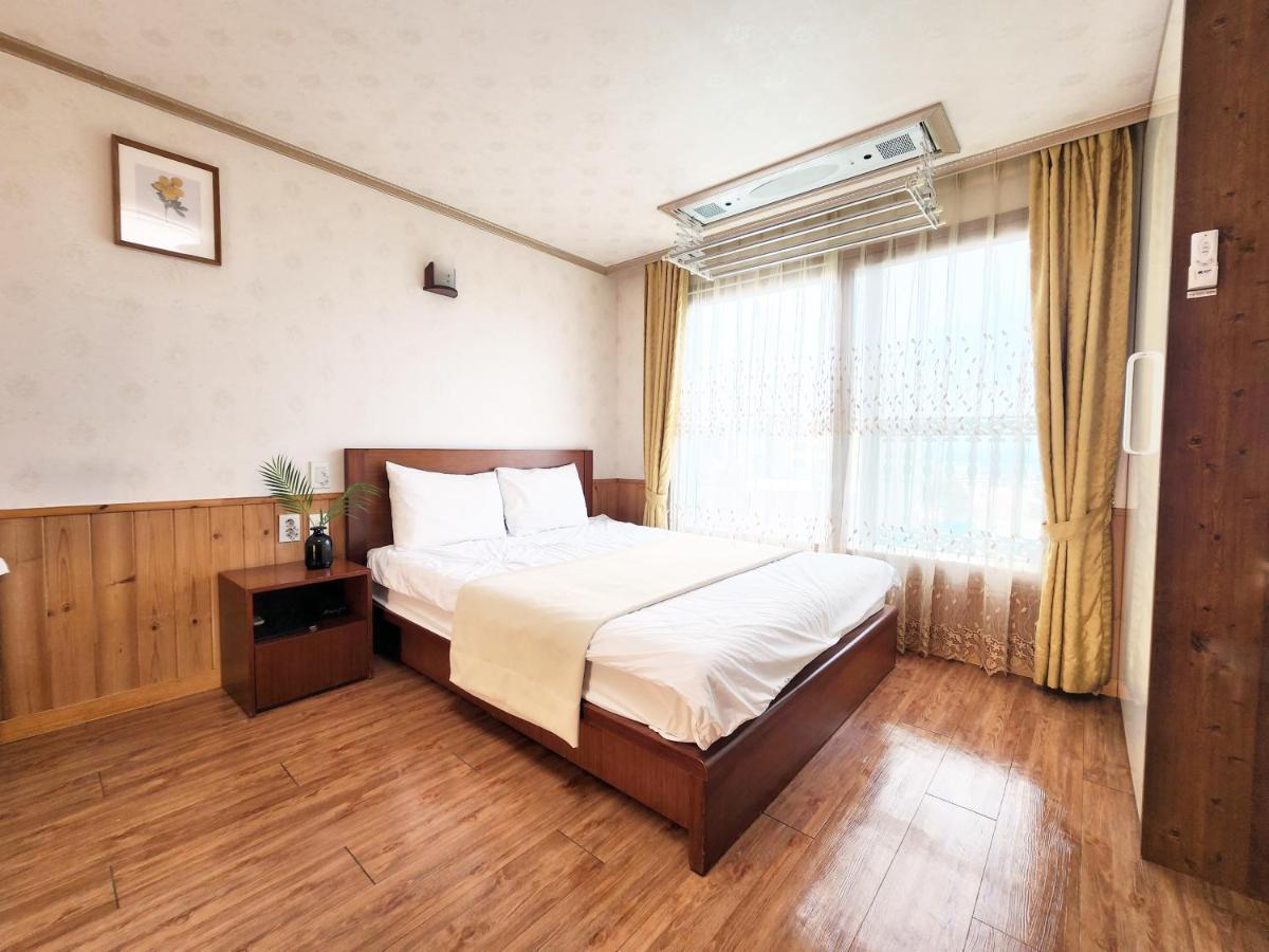 Jungmun Haesung Parktel Villa Seogwipo Luaran gambar