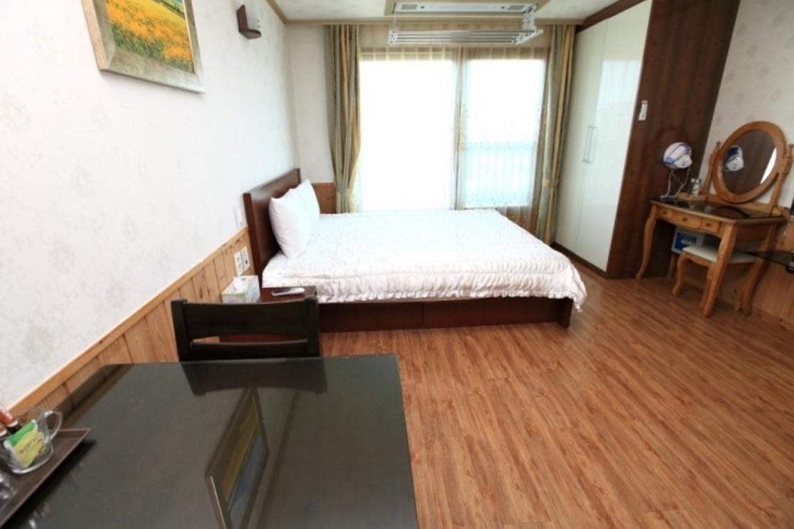 Jungmun Haesung Parktel Villa Seogwipo Luaran gambar