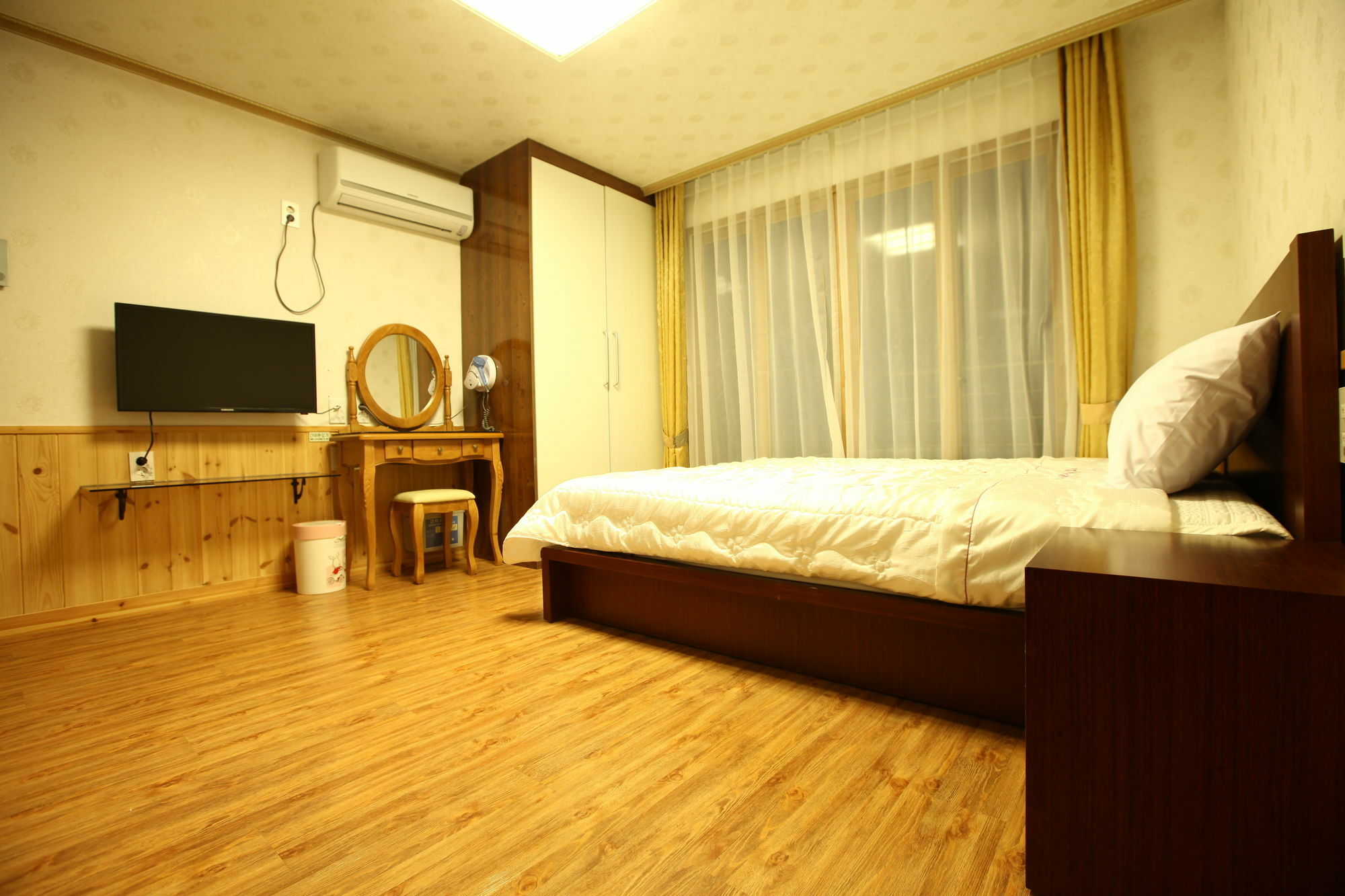 Jungmun Haesung Parktel Villa Seogwipo Luaran gambar