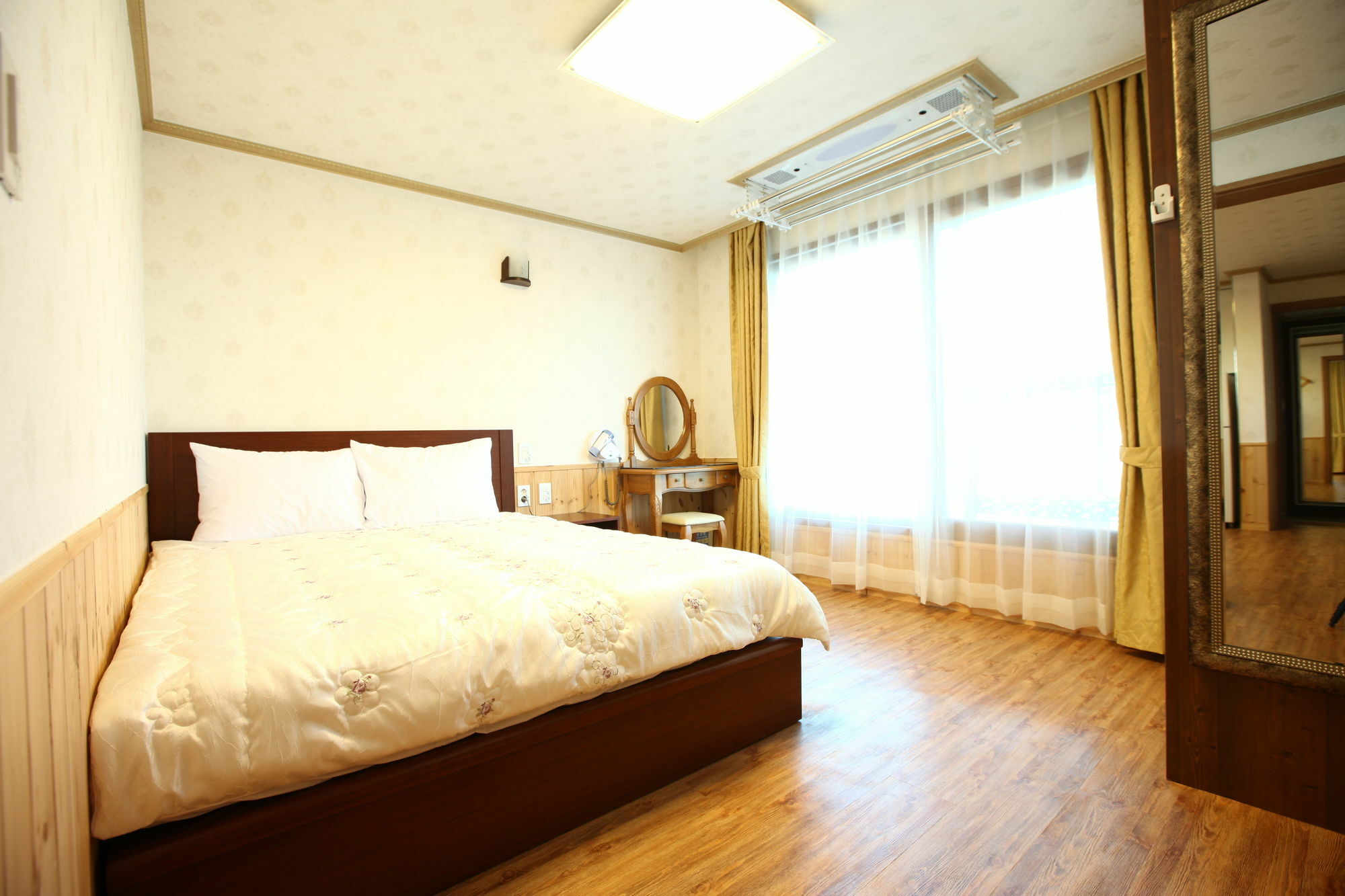 Jungmun Haesung Parktel Villa Seogwipo Luaran gambar
